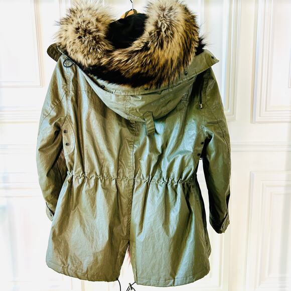 SAM NY Mini Limelight Fox Fur Reversible Vest with Army Green Parka Size Small - Picture 3 of 16